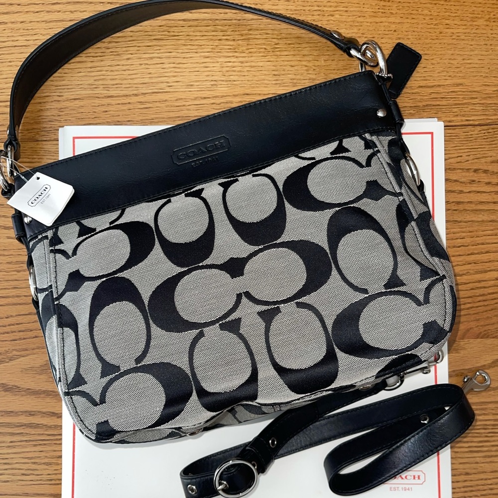 Brand New Coach Signature Large Shoulder Bag-Black